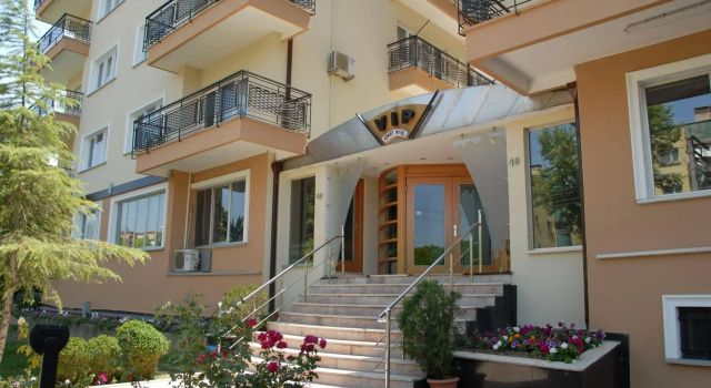 VIP Apart Hotel