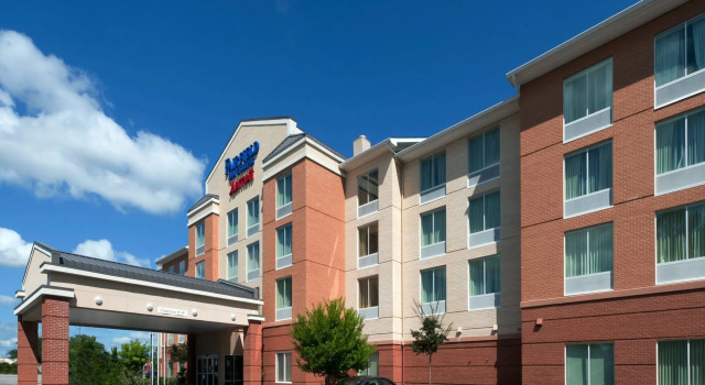 Fairfield by Marriott Inn & Suites Wilmington Wrightsville Beach, Забронировать Отель Отели Райтсвилл-Бич 3 звезды, 3*