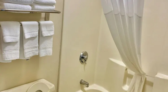 Номер Standard Quality Inn Seneca