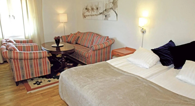 Rasta Hallandsåsen, Book Mini-hotel Bastad 