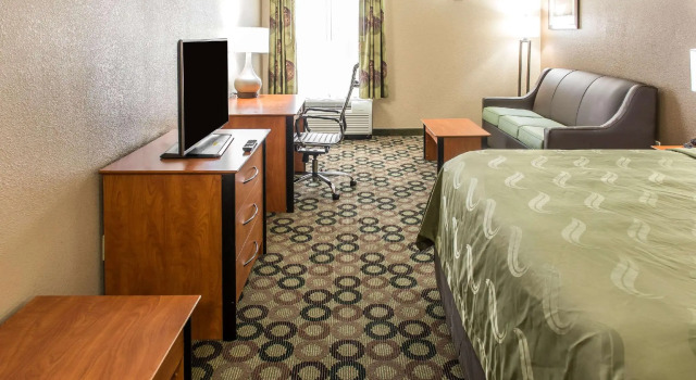 Двухместный люкс Quality Inn & Suites Columbus West - Hilliard
