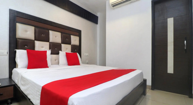 OYO 19392 Hotel Lexis, Book Hotel Ludhiana Punjab