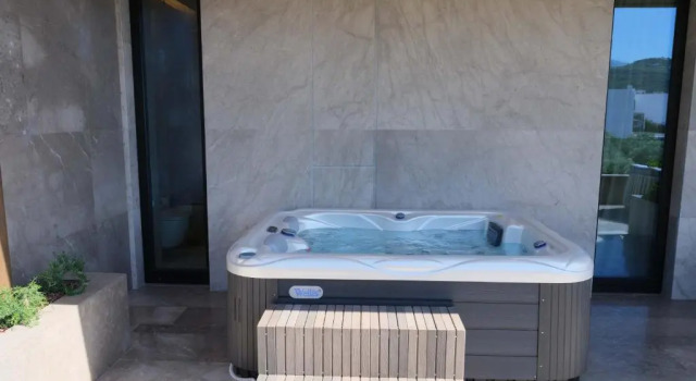 Полулюкс Prado Luxury Hotel