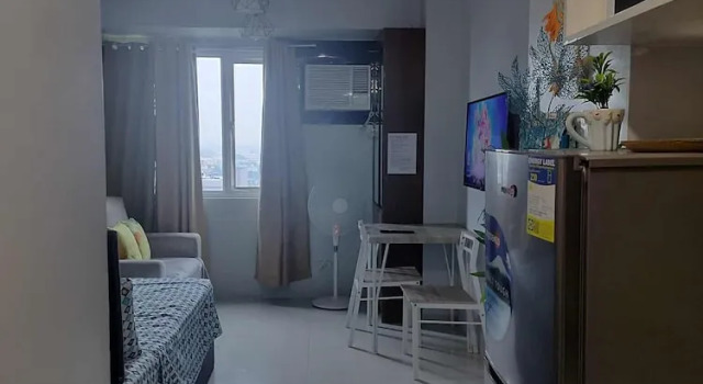 Tums MPlace Staycation 15th Floor Tower D, Забронировать Апартаменты/квартира Кесон-Сити 