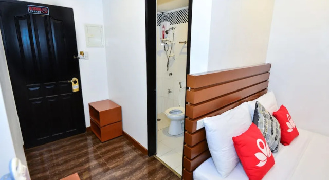 ZEN Rooms Abozza Station 2, Prenota Hotel Hotel a Western Visayas con parcheggio, Parcheggio