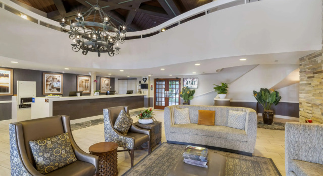 Best Western Plus Carpinteria Inn, Забронировать Отель Карпинтерия Santa Barbara and Vicinity, рядом с Пляж Карпинтерия-Стэйт