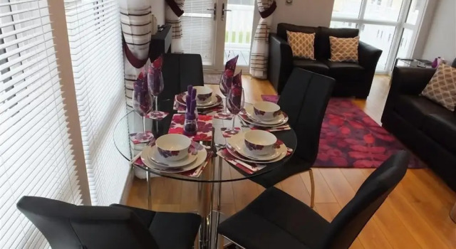 Heritage Park 92, Prenota Hotel Stepaside Galles del Sud