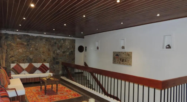 Hotel El Abuelo, Book Hotel Carhuaz 