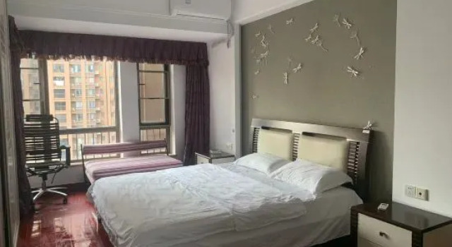 Люкс с 4 комнатами Nanning Meichen Apartment (Poly Tongxinyuan Branch)
