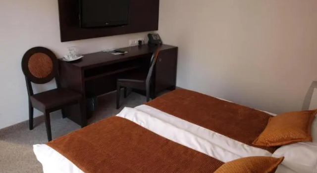 Трёхместный номер Standard с балконом и с видом на горы Hotel Mangart