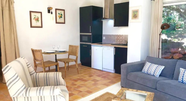 Апартаменты B&B La Badelle