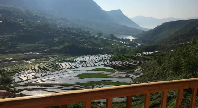 Бунгало Superior Dzay house homestay