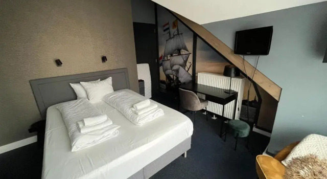 Четырёхместный номер Deluxe Hotel Oostereiland