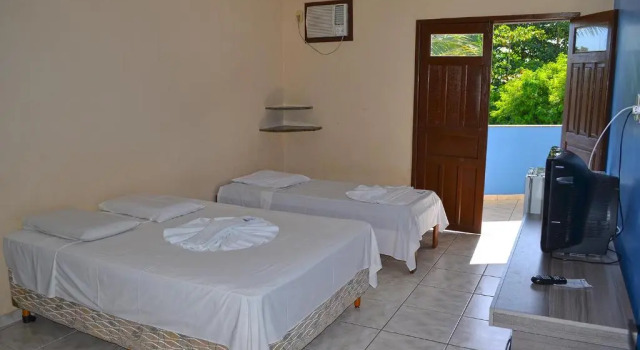 Трёхместный номер Economy Hotel Porto das Ancoras