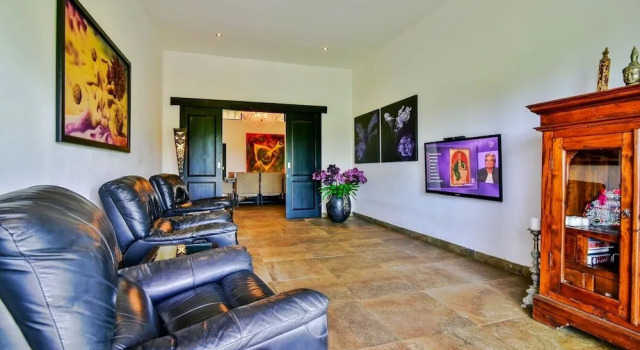Lovina Residence, Rezerwuj Hotel Hotele w Sukasada z parkingiem, Parking