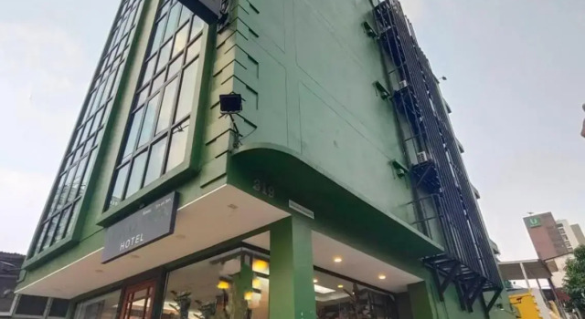 VIVA LA VIDA HOTEL, Забронировать Отель Хуайкхванг Бангкок, рядом с Посольство Республики Корея