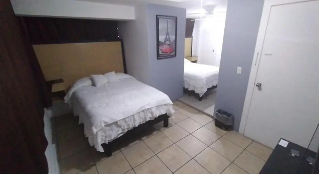 Четырёхместный номер Standard Hotel Puerto México Aeropuerto
