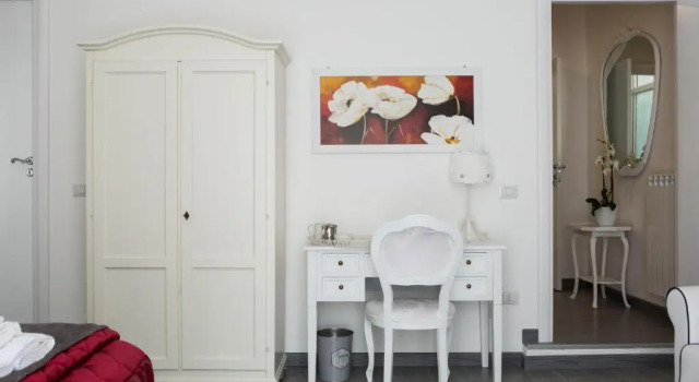 Номер Deluxe Palazzo Chiatamone