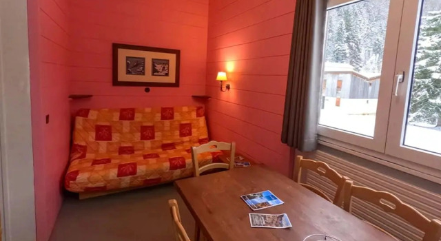 Large Stay Near Lelex Shops, Prenota Appartamento  
