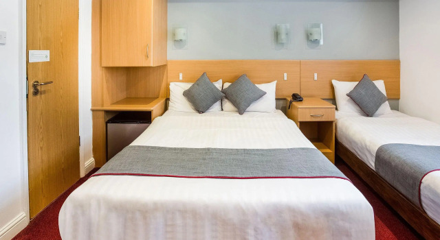 Трёхместный номер Deluxe London Guest House by OYO - Acton