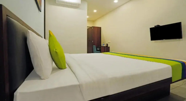 Номер Deluxe Treebo Lazystay Grand Patia