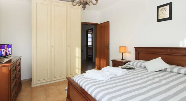 Holiday Home Villa Anna by Interhome, Забронировать Вилла Отели Форте-дей-Марми с парковкой, рядом с Пляж Форте-дей-Марми, Парковка