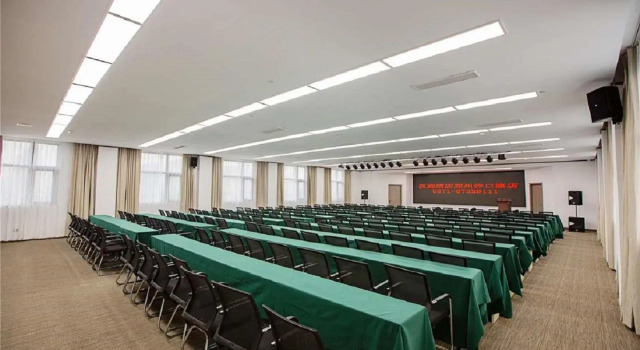 Hanting Hotel Zhengzhou Shakou Road, Rezervovat Hotel Čeng-čou Henan
