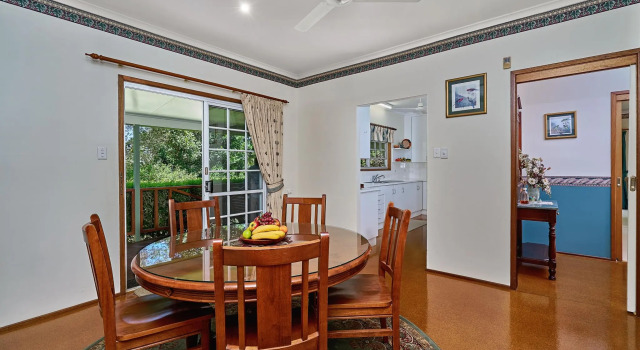 Birds 'n' Bloom Cottages, Đặt Khách sạn Yungaburra Queensland