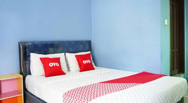 Номер Deluxe OYO 2343 Winolanto Guest House Syariah