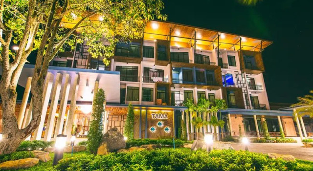 Кровать в общем номере The Tama Hotel- SHA Plus