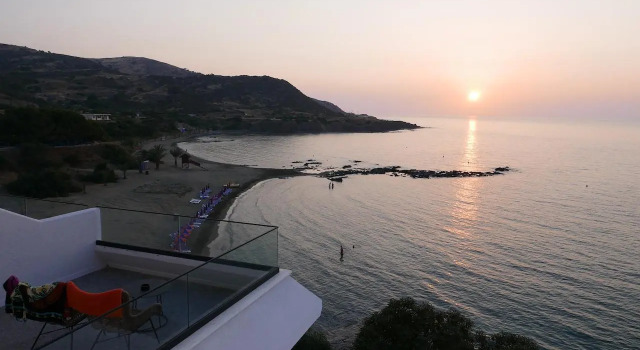 Номер Standard E. J. Pyrgos Bay Hotel