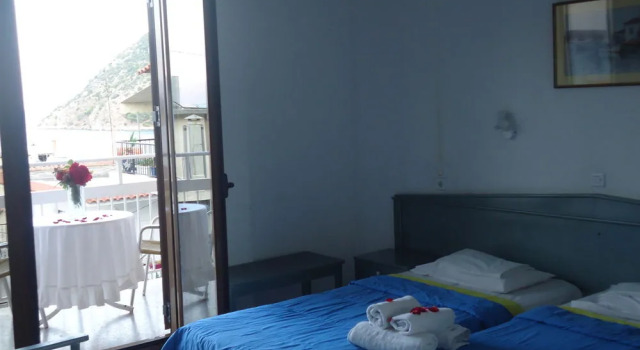 Koronis Hotel