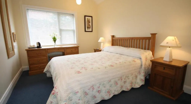 Четырёхместный номер Standard Ash Grove House