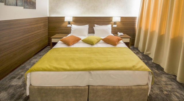 Hotel Marshal Belgrade, Забронировать Отель Отели Белграда 3 звезды, рядом с Военный музей, 3*