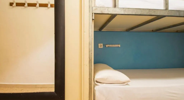 Кровать в общем номере (женский номер) Sea Hostel Barcelona