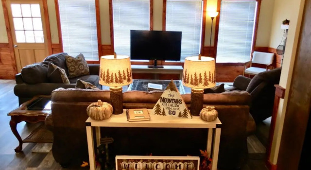 Million Dollar Views! 4 Bedroom, Sleeps 9, close to National Park and 5 mi to Gatlinburg!, Забронировать Отель Отели Гатлинберг с бассейном, Бассейн