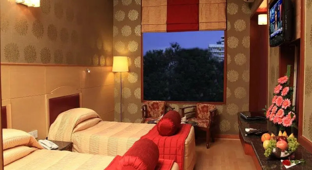 Номер Executive FabHotel Royale Basant Residency - Gandhinagar