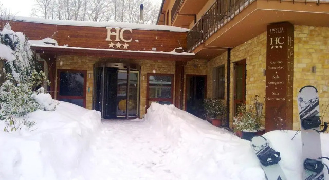 Hotel Centrale, Varaa Hotelli Santo Stefano in Aspromonte Calabria