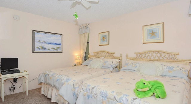 Beach Hollow 425 Lekites Ave by Long & Foster