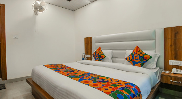 Номер Deluxe Fabexpress Sagar Residency