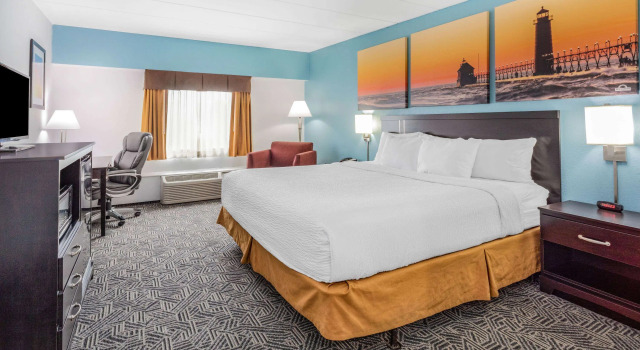 Days Inn Livonia, Varaa Hotelli  