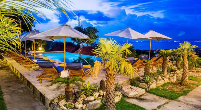 Коттедж с 2 комнатами с видом на море Bukit Taman Cottages