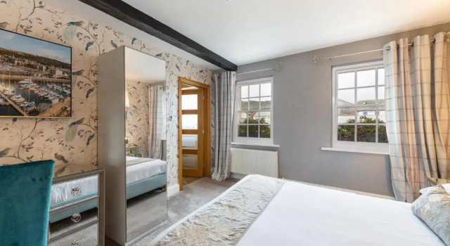 Georgian House Hotel