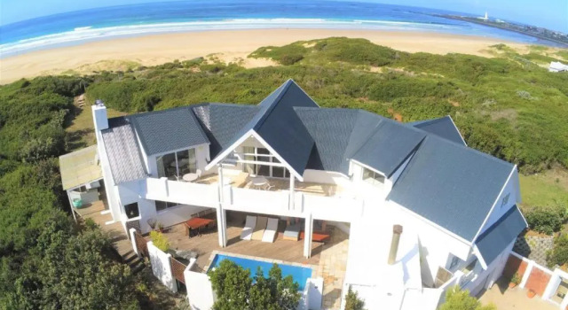 Вилла Executive Cape St Francis Beach Break Villas and Cottages