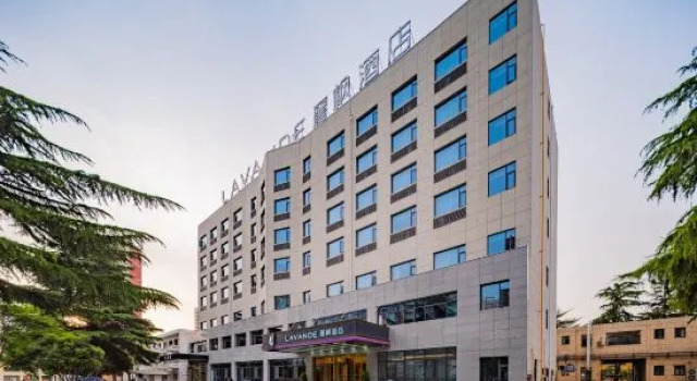 Lavande Hotel (Xingping Maweiyi Hangkong Square), Book Hotel Xingping Shaanxi