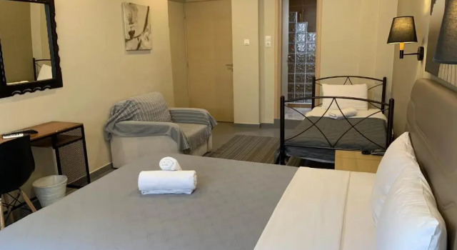 Четырёхместный номер Superior Achillion Hotel Piraeus