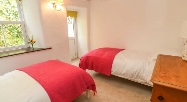 Polsue Cottage, Book Vacation Home Truro Cornwall