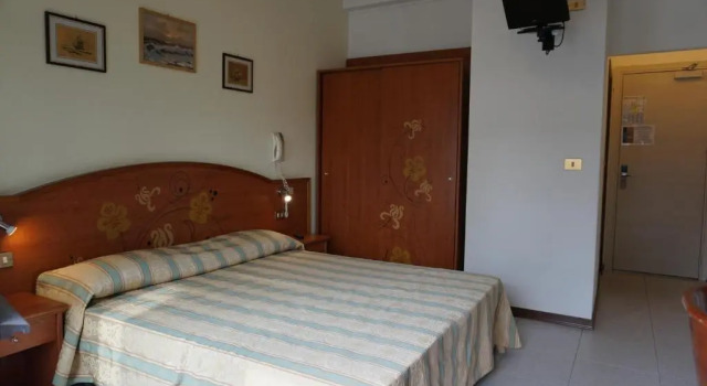 Standard Kahden hengen huone osittainen merinäköala Hotel Ideal