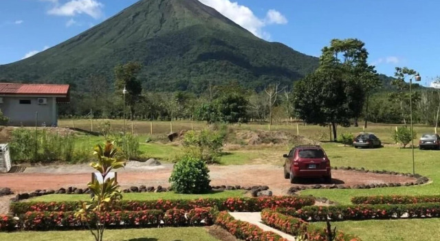 Номер Standard с видом на горы Hotel La Pradera del Arenal