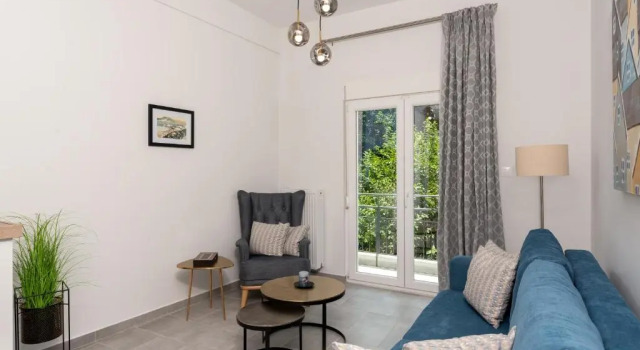 Cozy Corner - Central Stylish Apartment, Book Apartment Volos 